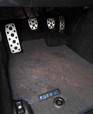 SUBARU_BRZ-32-lr